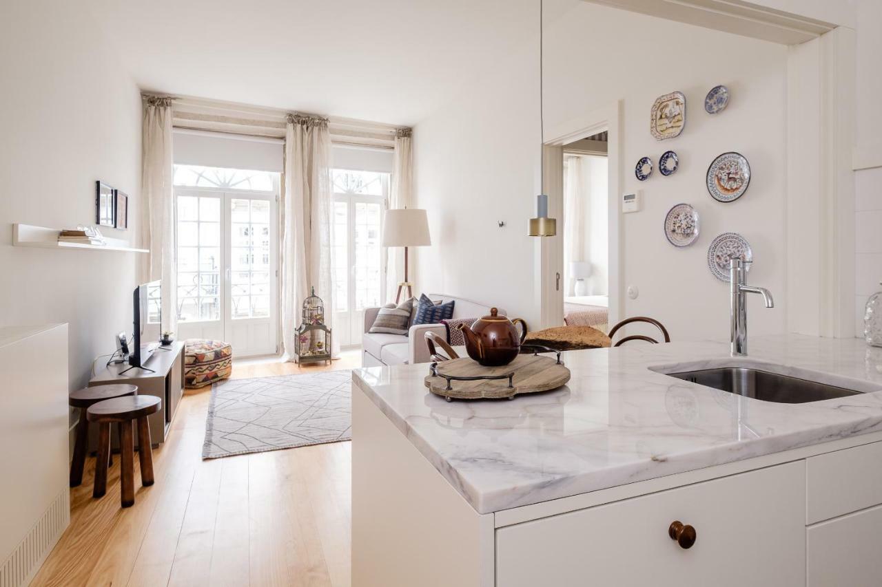 Boutique Rentals-Flores Plaza In City Historical Center Porto Exteriér fotografie